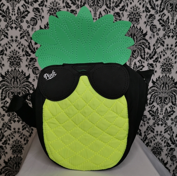 Pink Victoria's Secret pineapple cooler lunchbag - Picture 2 of 8